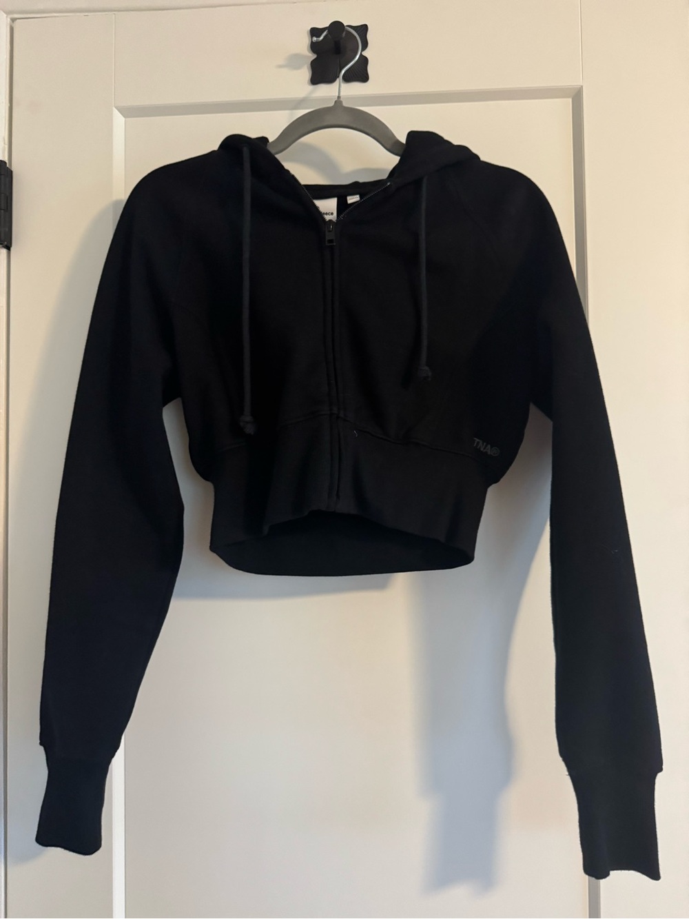 Aritzia Black Cropped Zip-Up hoodie